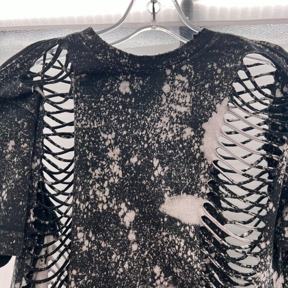 Gilded Intent Distressed Top Black/Gray Women's Size Small Tie Dye Short Sleeve - Picture 2 of 8